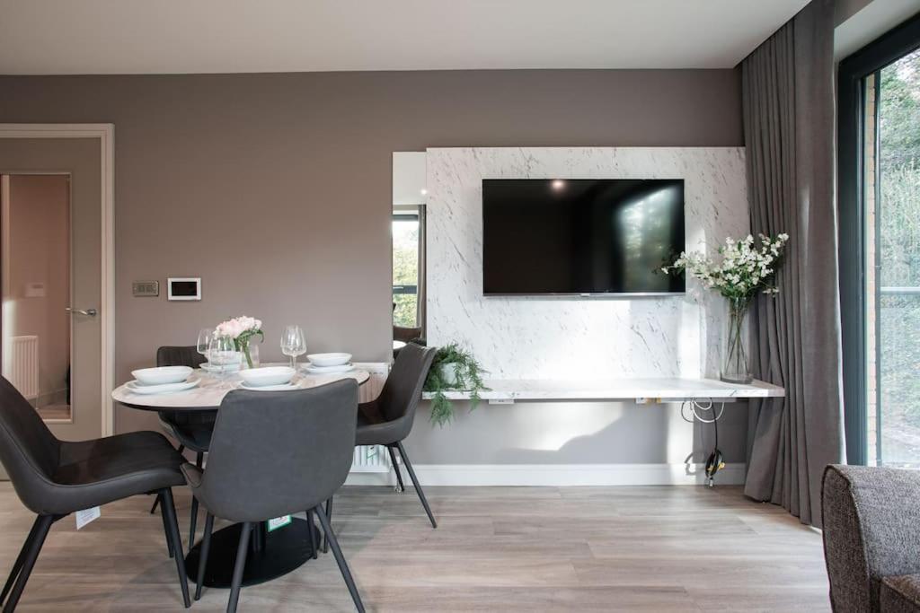 Stunning 2Br Next To The City Airport Bhd - Free Parking Belfast Luaran gambar